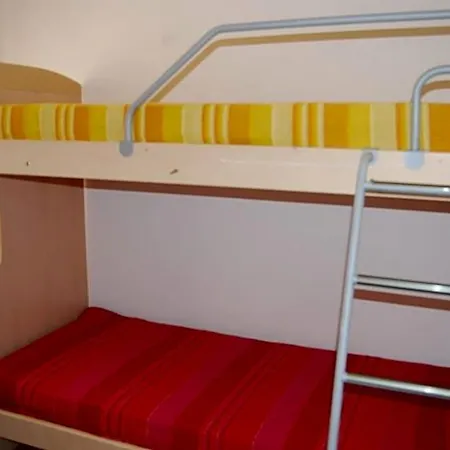 דירה Welcoming With Balcony Near The ביביונה